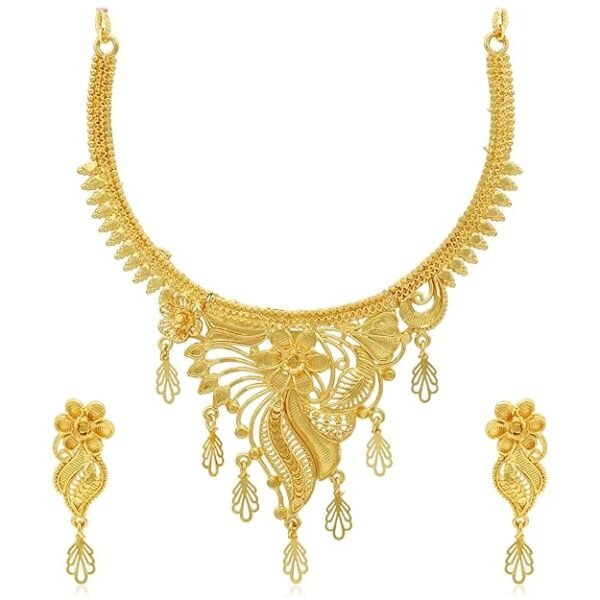 Lavish 24 Carat Gold Plated Floral Choker Necklace Set